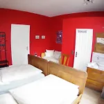 Wohnen Im Burghotel 3*
