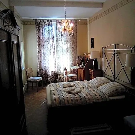 Bed and breakfast Wohnen Im Burghotel 3*