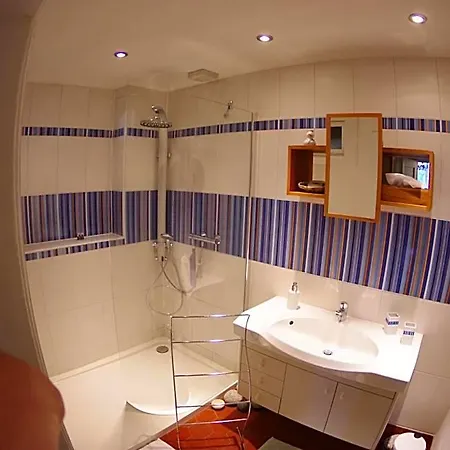 Wohnen Im Burghotel