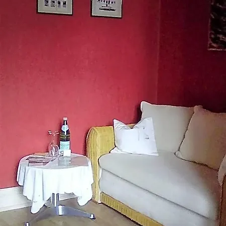 Bed and breakfast Wohnen Im Burghotel 3*