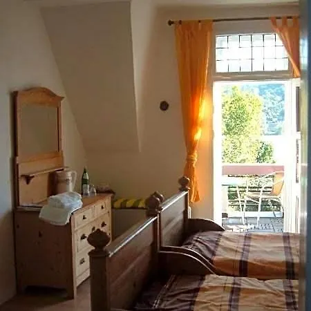 Bed and breakfast Wohnen Im Burghotel 3*