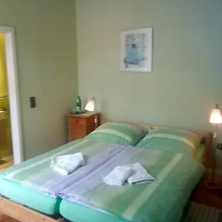 Wohnen Im Burghotel Bed and breakfast Lorch am Rhein