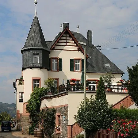 Bed & Breakfast Wohnen Im Burghotel Lorch am Rhein