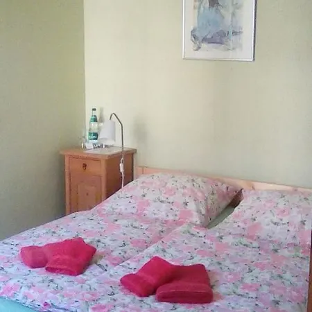 Wohnen Im Burghotel 3*