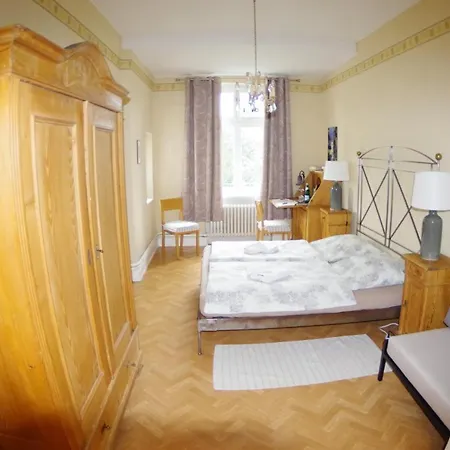 Bed & Breakfast Wohnen Im Burghotel