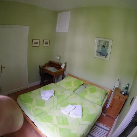 Wohnen Im Burghotel Lorch am Rhein