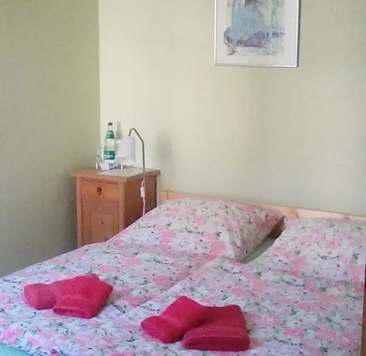 Wohnen Im Burghotel 3*