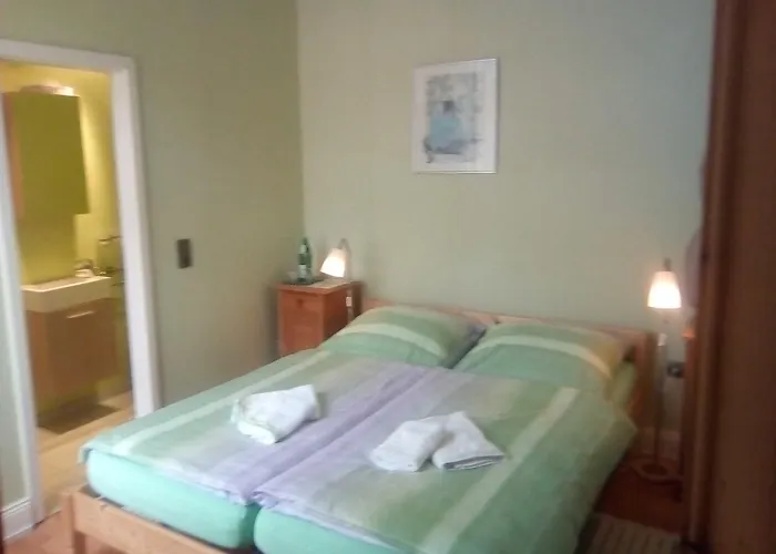 Wohnen Im Burghotel Bed & Breakfast