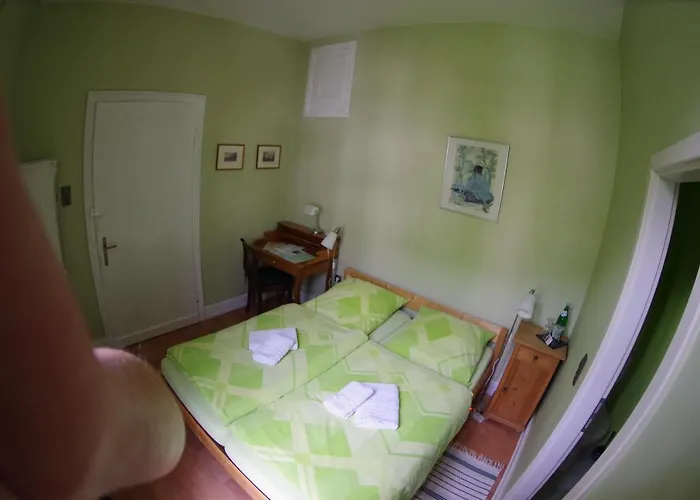 Wohnen Im Burghotel Lorch am Rhein